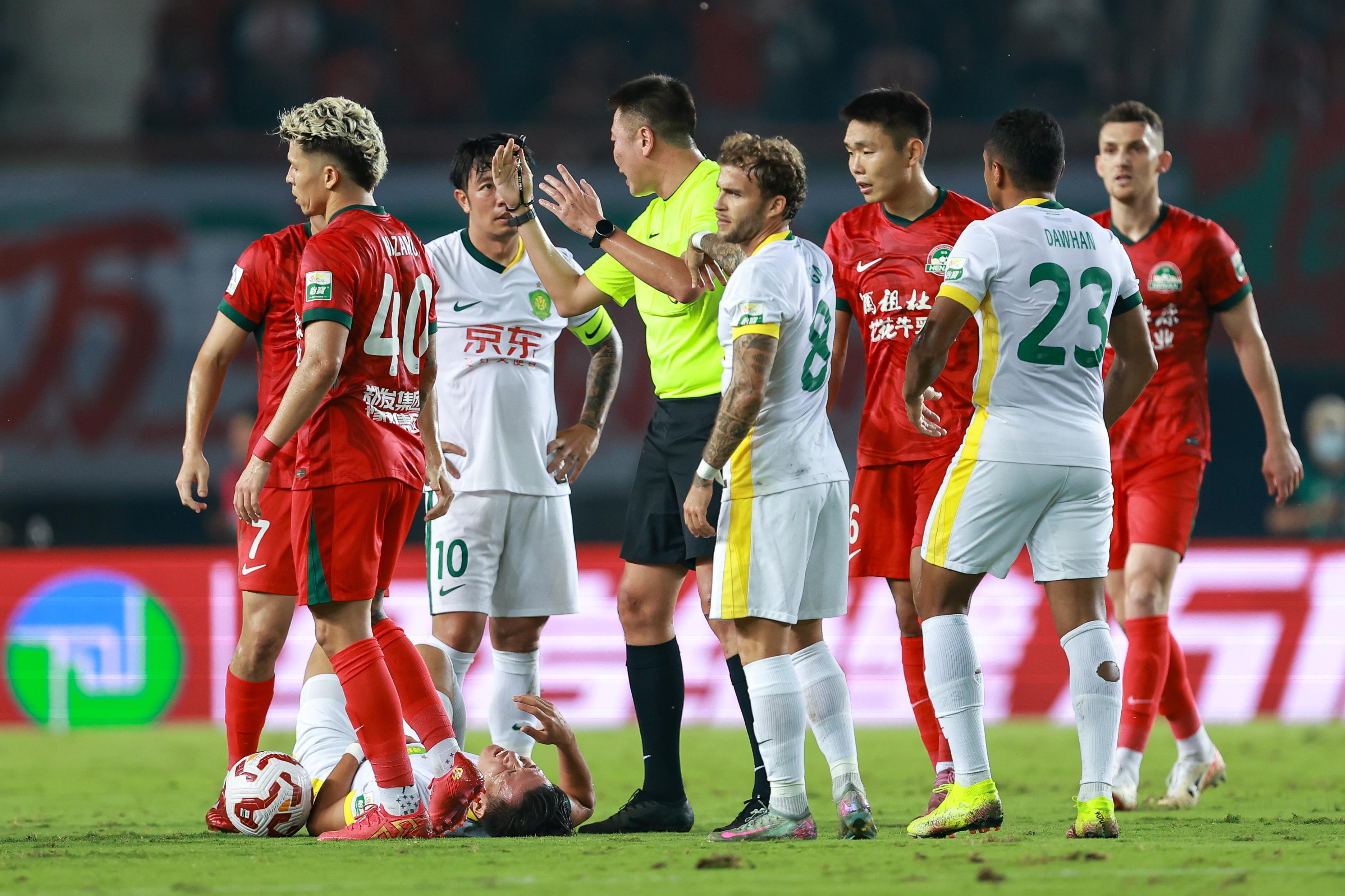 半程冠军国安联赛两连败+丢8球+0进球，距榜首已有5分