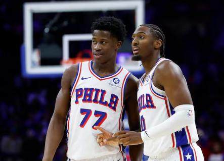 开云体育-恩比德的时代已经落幕 马克西与VJ重塑76人未来