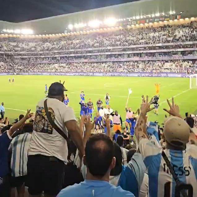 开云体育-干！法国球员赢球后跑到阿根廷球员家属面前庆祝