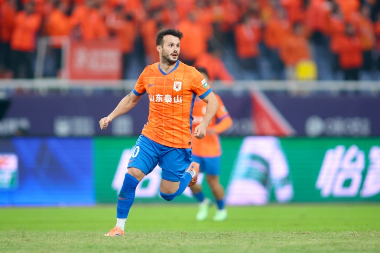 开云体育网址-媒体人：泰山为瓦科提供1+1合同，双方一拍即合