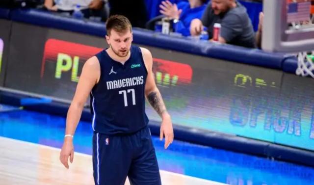 开云体育网址-再度空砍40+ 防守缺陷令东契奇篮球生涯终交学费