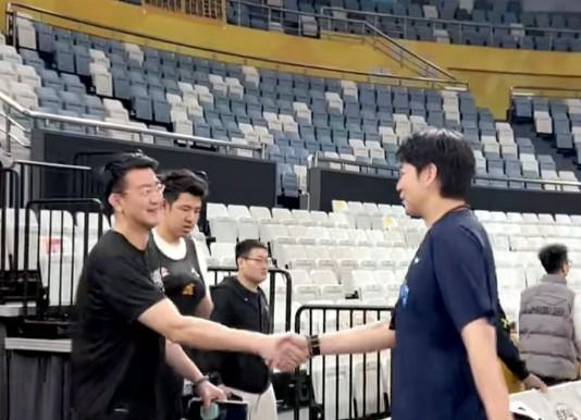 KAIYUN-邱彪：挑战卫冕冠军广厦要拿出亮剑精神，要有勇气去拼对手